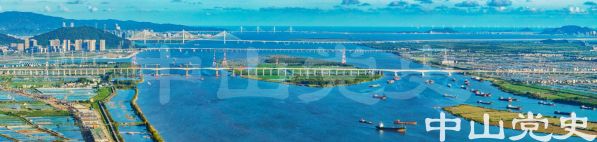 5.香海大桥磨刀门特大桥（最近的那座）合龙 （黄春华摄于2022年7月）.jpg