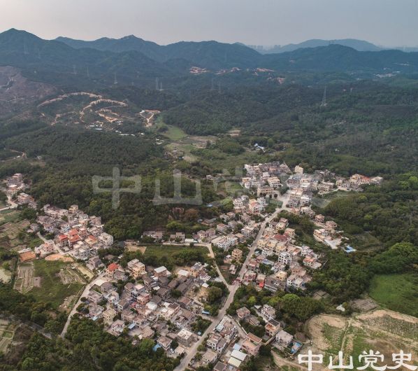 南朗街道翠亨行政村练屋村（前中）、兰溪村（后右）及书房坳村（左） 黄春华摄（2020年3月）.jpg